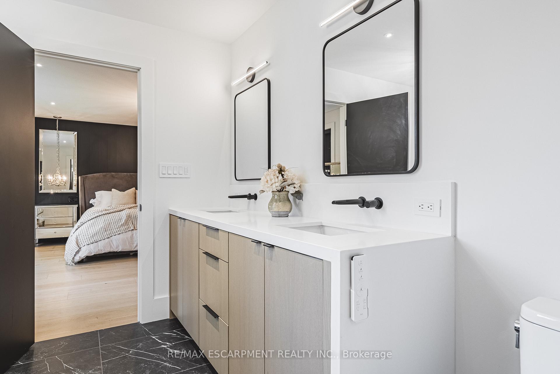 Photo 23 of 135 Eleanor Avenue, Hamilton, Eleanor — HOMEH