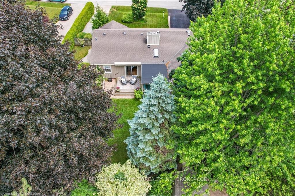 Photo 5 of 25 Garden Drive, Grimsby, Grimsby West — HOMEH