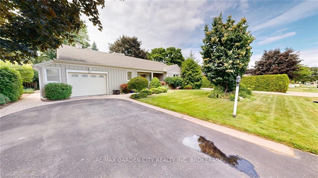Photo 14 of 25 Garden Drive, Grimsby, Grimsby West — HOMEH