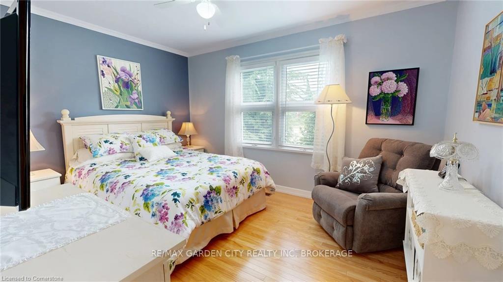 Photo 25 of 25 Garden Drive, Grimsby, Grimsby West — HOMEH