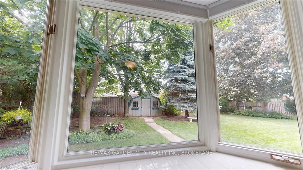 Photo 31 of 25 Garden Drive, Grimsby, Grimsby West — HOMEH