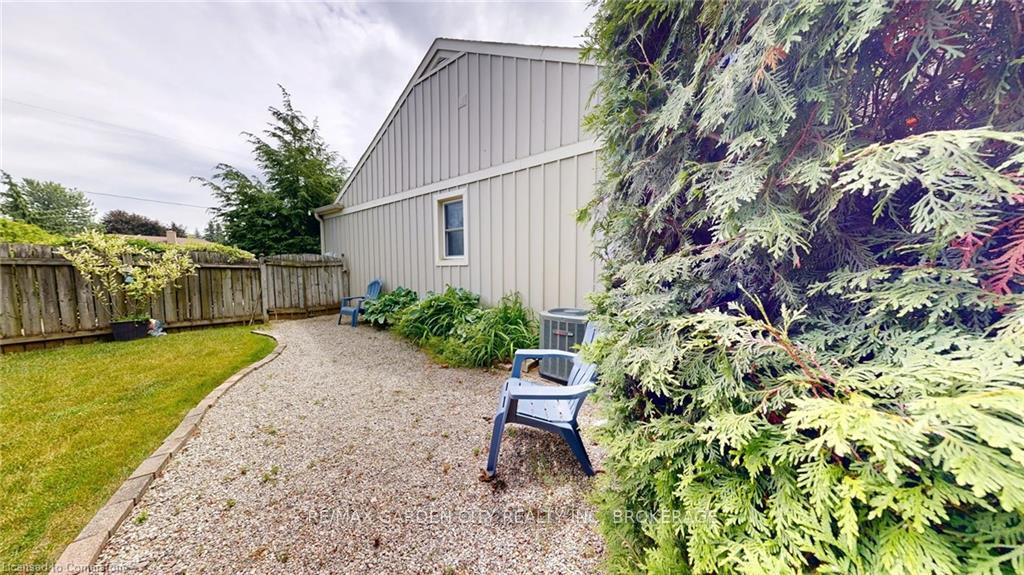 Photo 42 of 25 Garden Drive, Grimsby, Grimsby West — HOMEH