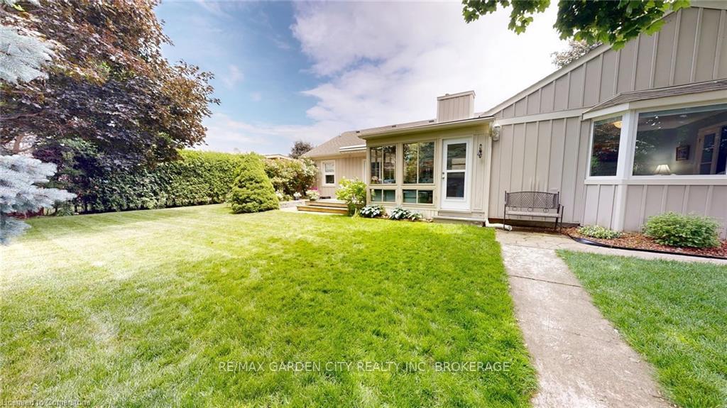 Photo 45 of 25 Garden Drive, Grimsby, Grimsby West — HOMEH