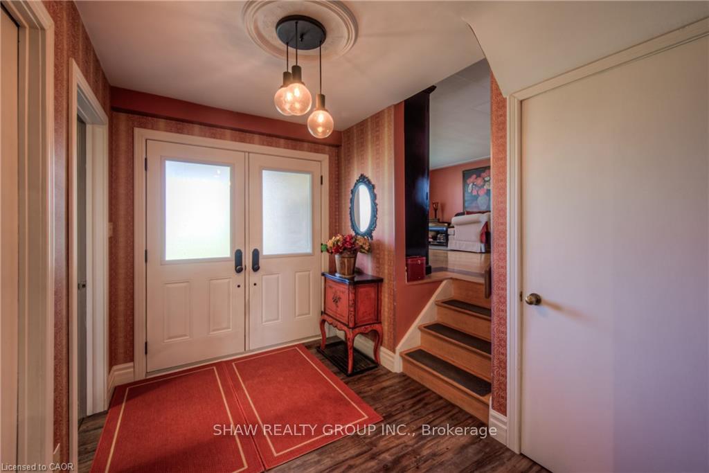 Photo 3 of 7 Squire Court, Waterloo — HOMEH