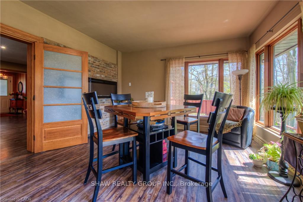 Photo 13 of 7 Squire Court, Waterloo — HOMEH