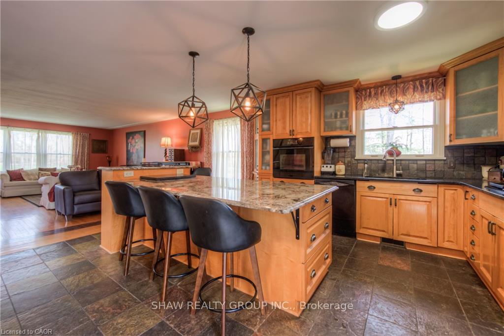 Photo 17 of 7 Squire Court, Waterloo — HOMEH