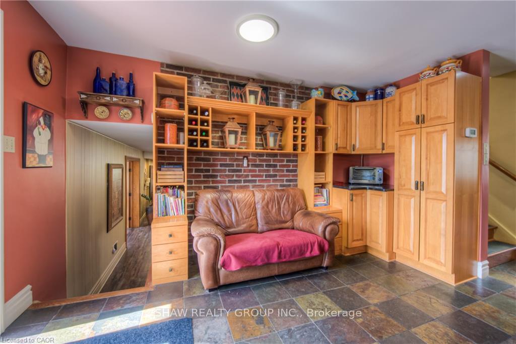 Photo 16 of 7 Squire Court, Waterloo — HOMEH