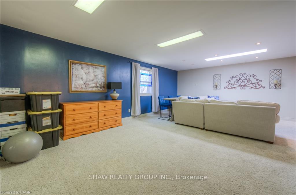 Photo 25 of 7 Squire Court, Waterloo — HOMEH
