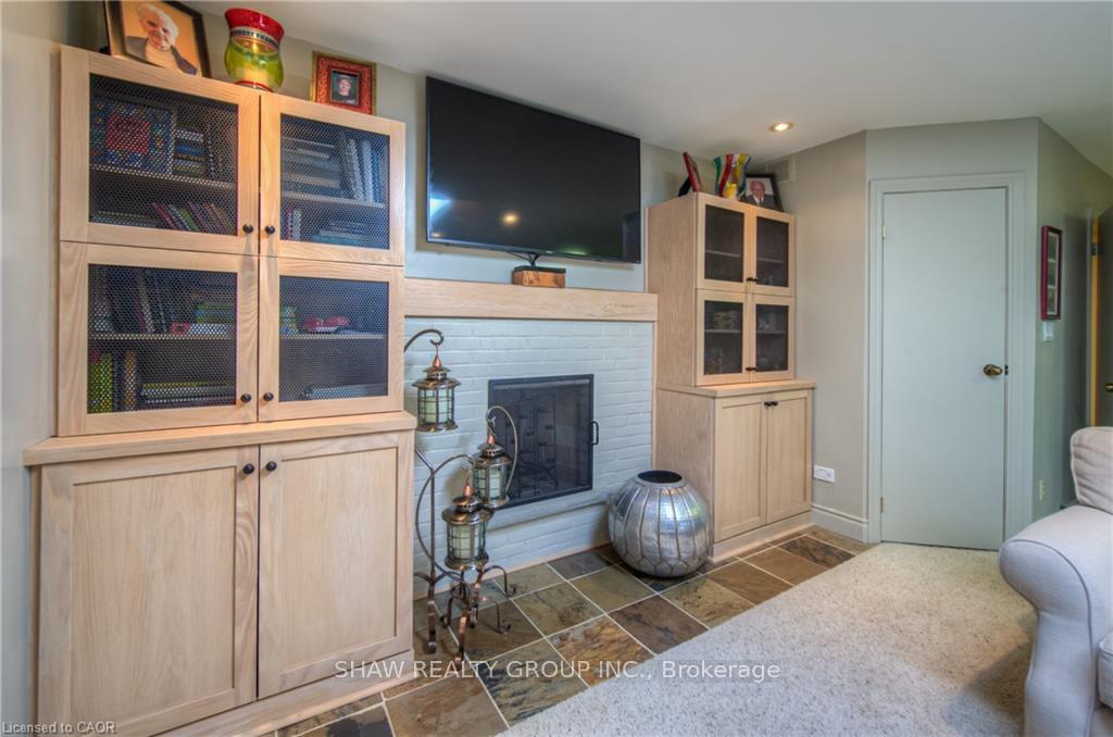 Photo 21 of 7 Squire Court, Waterloo — HOMEH