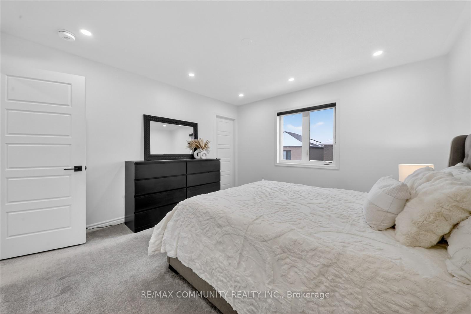 Photo 12 of 1431 Kerrydale Avenue, Pickering, Rural Pickering — HOMEH