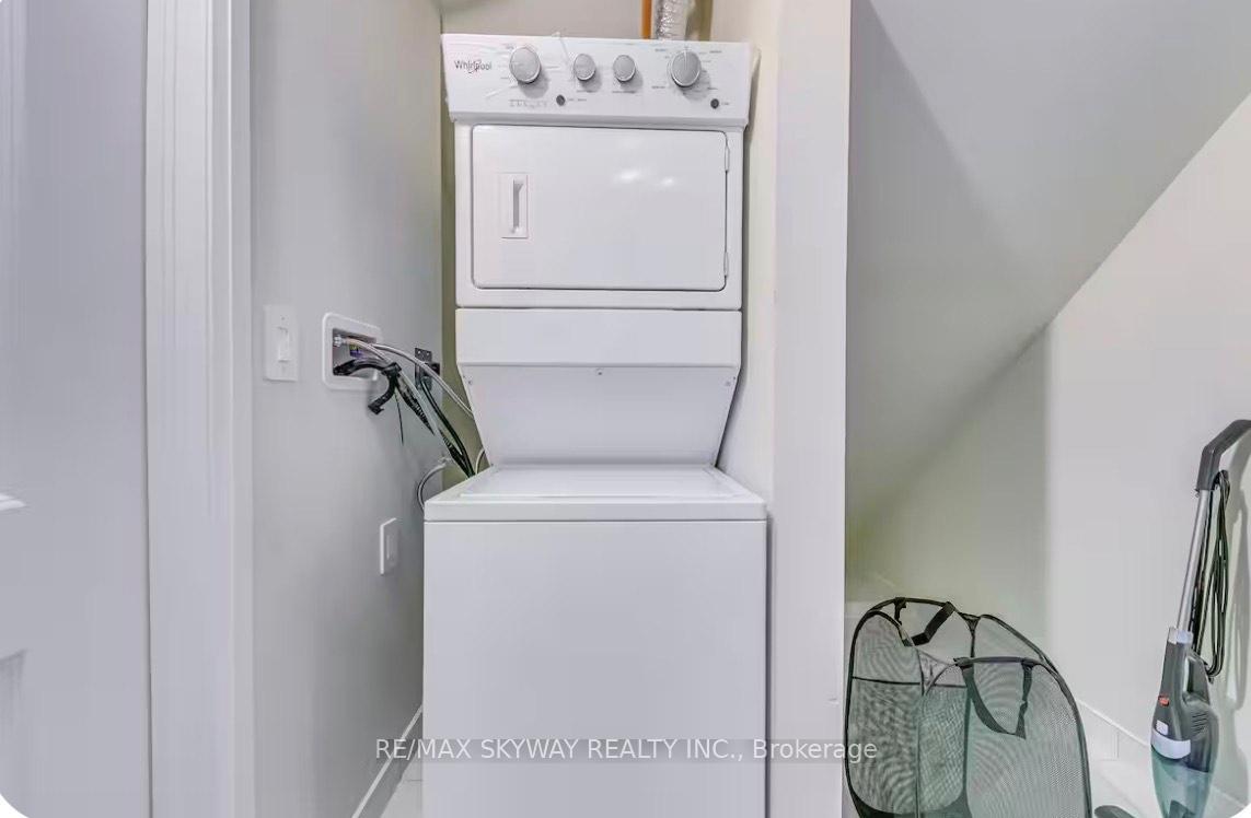 Photo 15 of Unit 118, 1593 Rose Way, Milton, Cobban — HOMEH