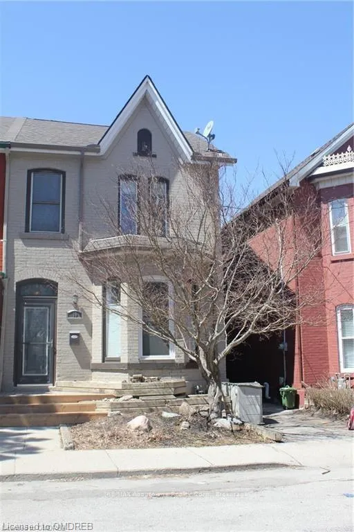 Photo 2 of 19 Oxford Street, Hamilton, Strathcona — HOMEH