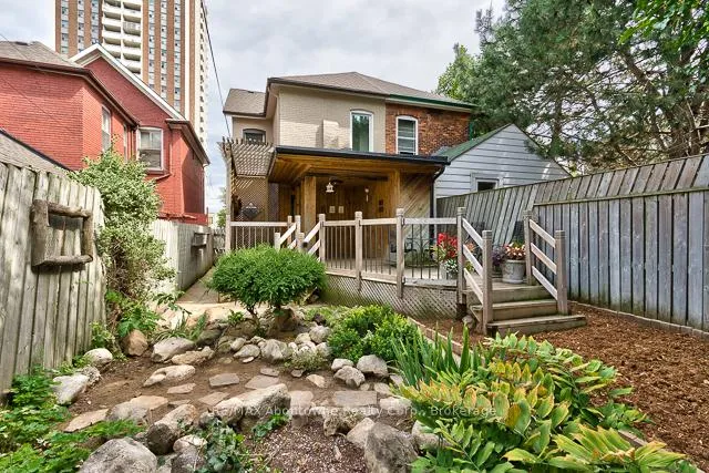 Photo 29 of 19 Oxford Street, Hamilton, Strathcona — HOMEH