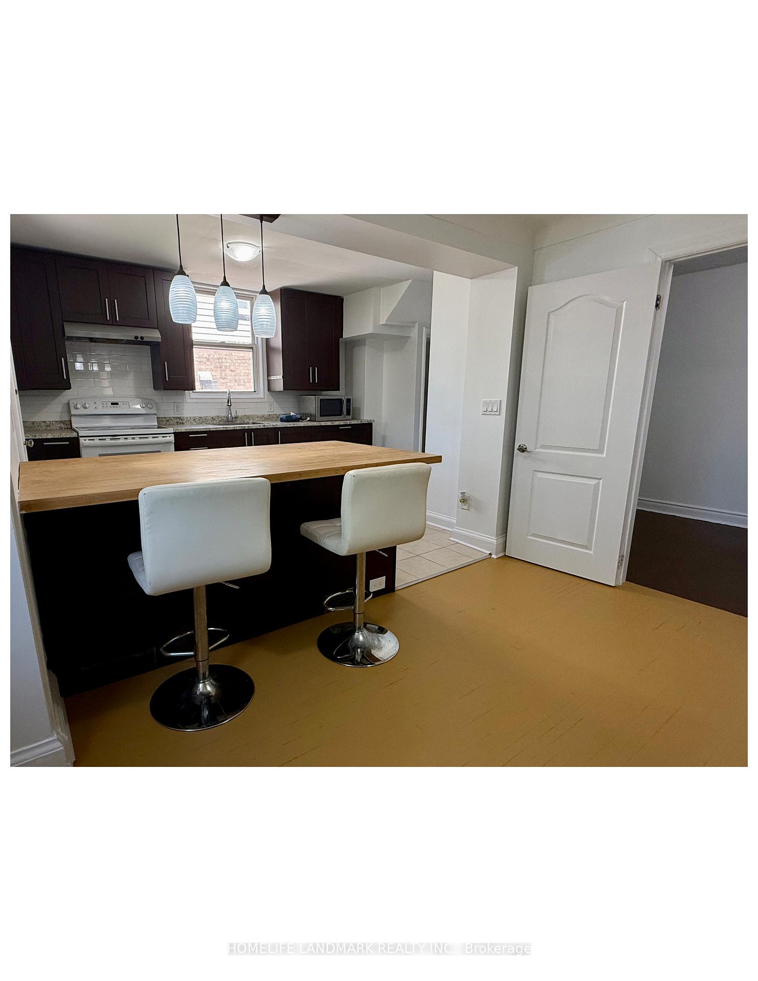 Photo 3 of 17 Arkell Street, Hamilton, Westdale — HOMEH