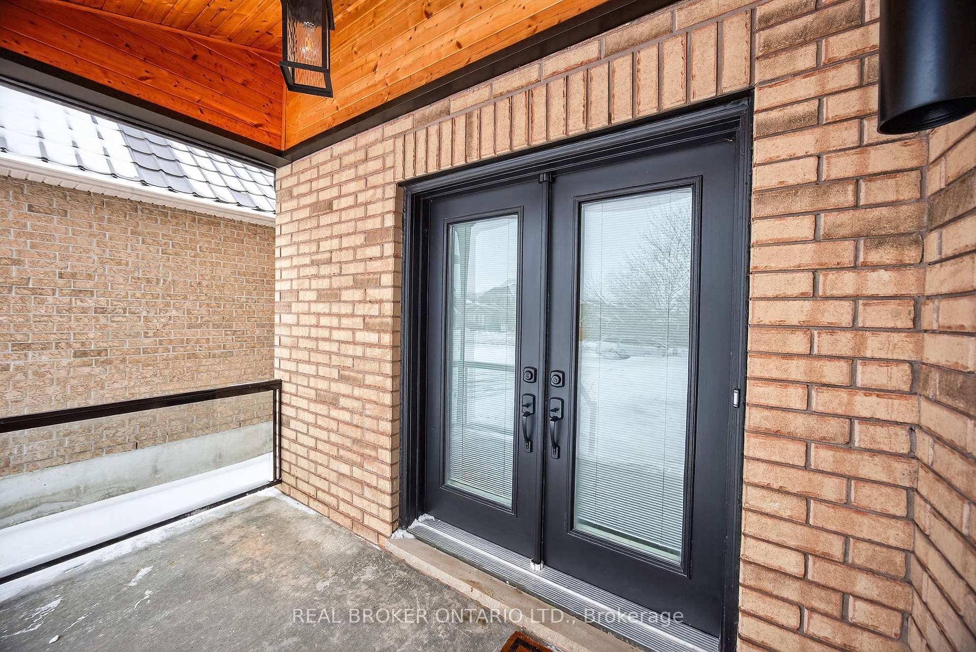 Photo 32 of 144 Sovereign's Gate, Barrie, Innis-Shore — HOMEH