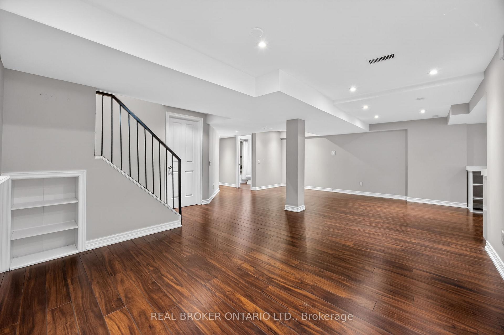 Photo 19 of 144 Sovereign's Gate, Barrie, Innis-Shore — HOMEH