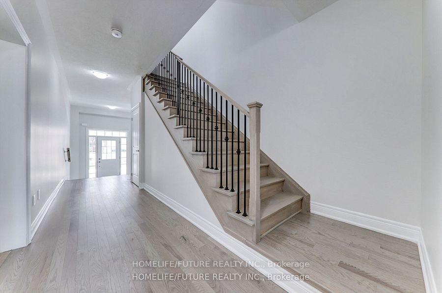 Photo 9 of 26 Thomas Hope Lane, Markham, Cedarwood — HOMEH