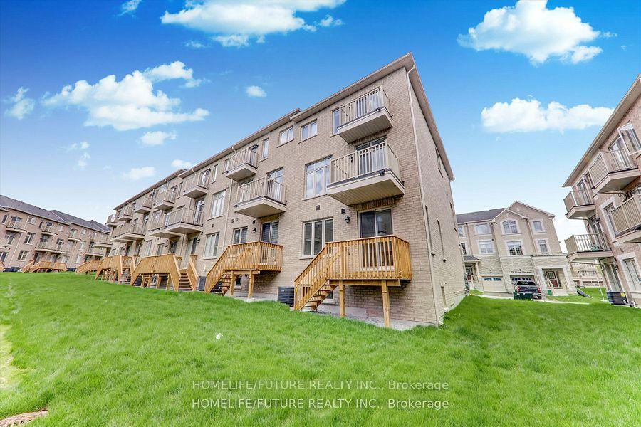 Photo 17 of 26 Thomas Hope Lane, Markham, Cedarwood — HOMEH