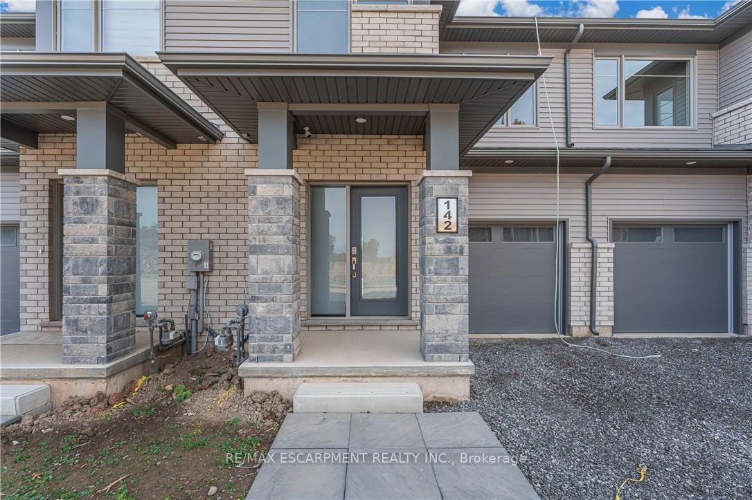 Photo 2 of 142 Willson Drive, Thorold, Hurricane/Merrittville — HOMEH