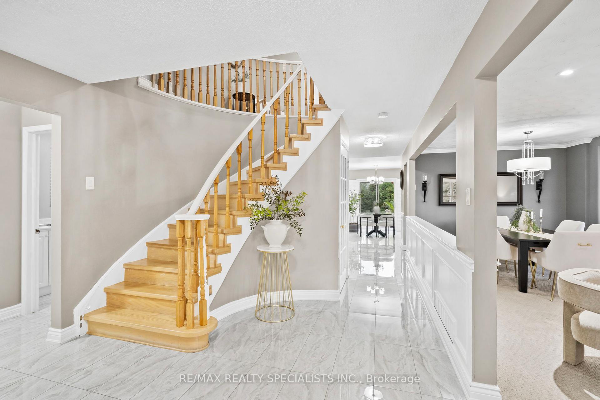 Photo 31 of 20 Driftwood Place, Hamilton, Stoney Creek Mountain — HOMEH