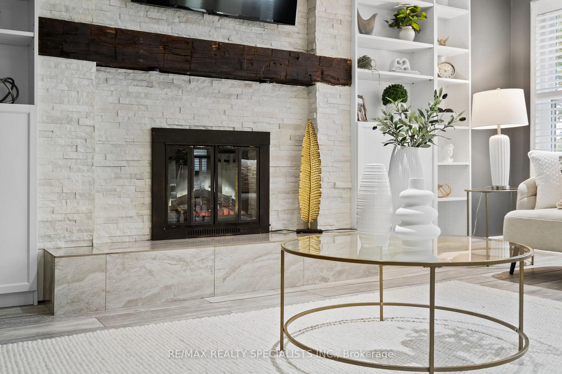 Photo 6 of 20 Driftwood Place, Hamilton, Stoney Creek Mountain — HOMEH