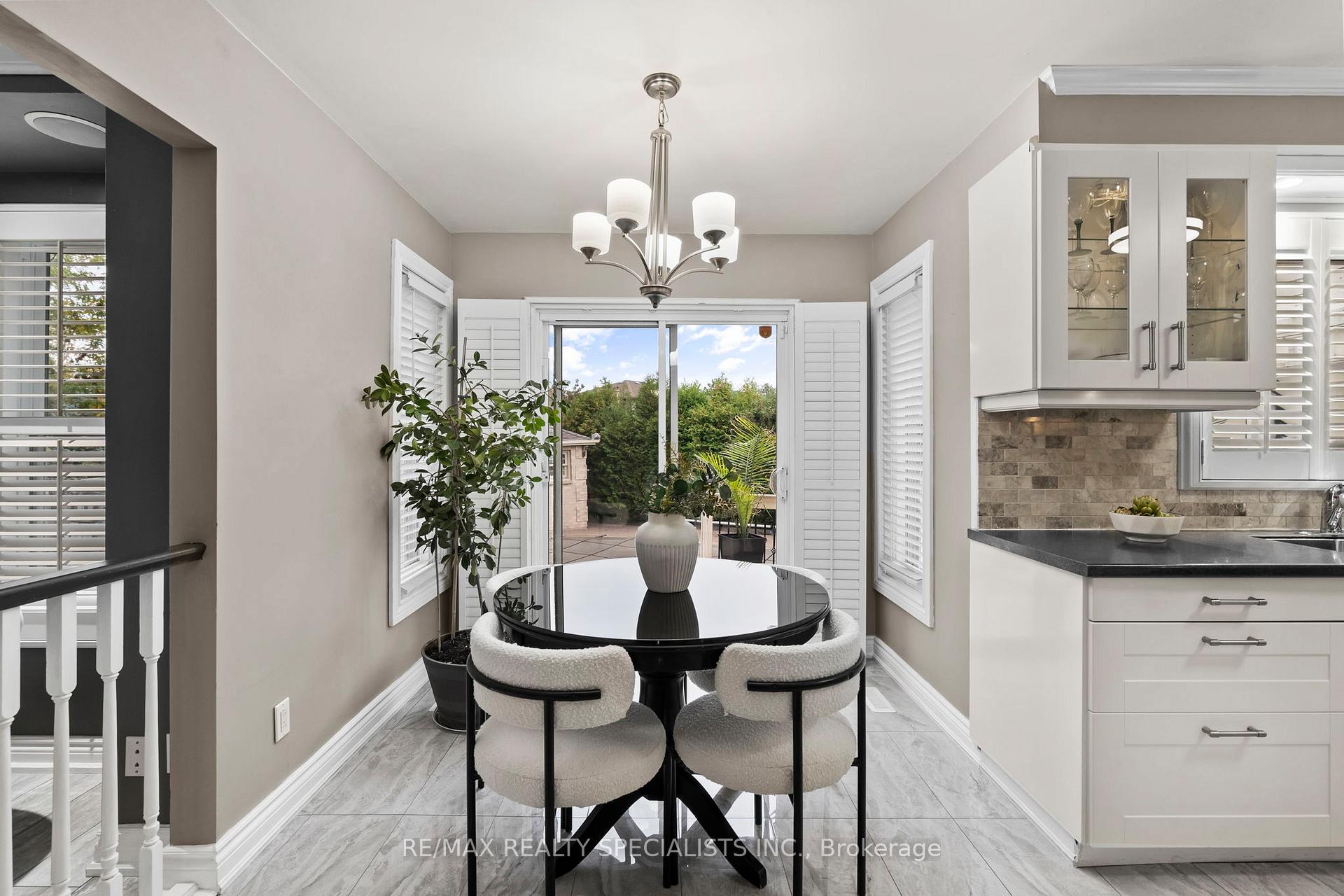 Photo 30 of 20 Driftwood Place, Hamilton, Stoney Creek Mountain — HOMEH