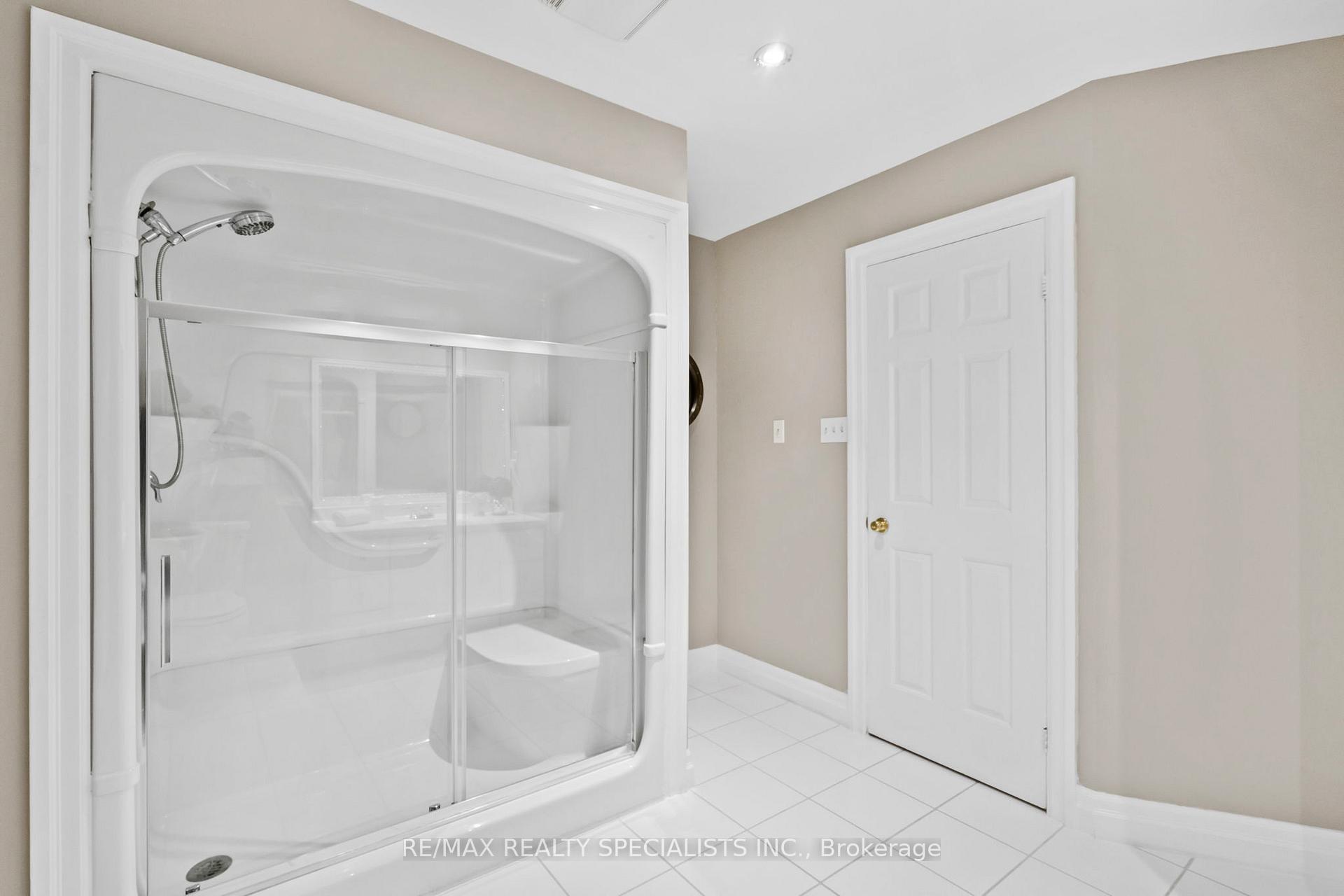Photo 20 of 20 Driftwood Place, Hamilton, Stoney Creek Mountain — HOMEH