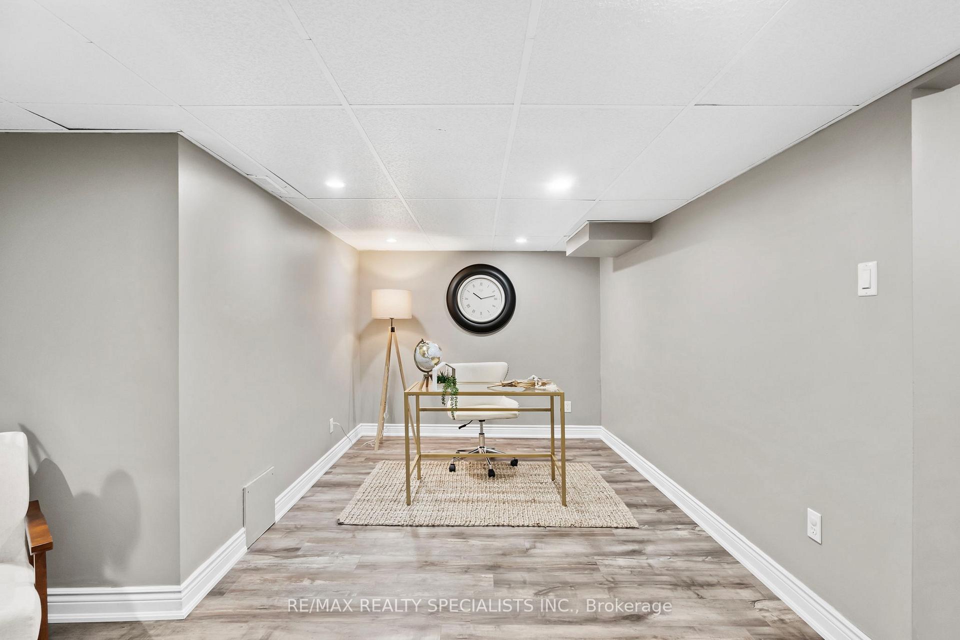 Photo 24 of 20 Driftwood Place, Hamilton, Stoney Creek Mountain — HOMEH