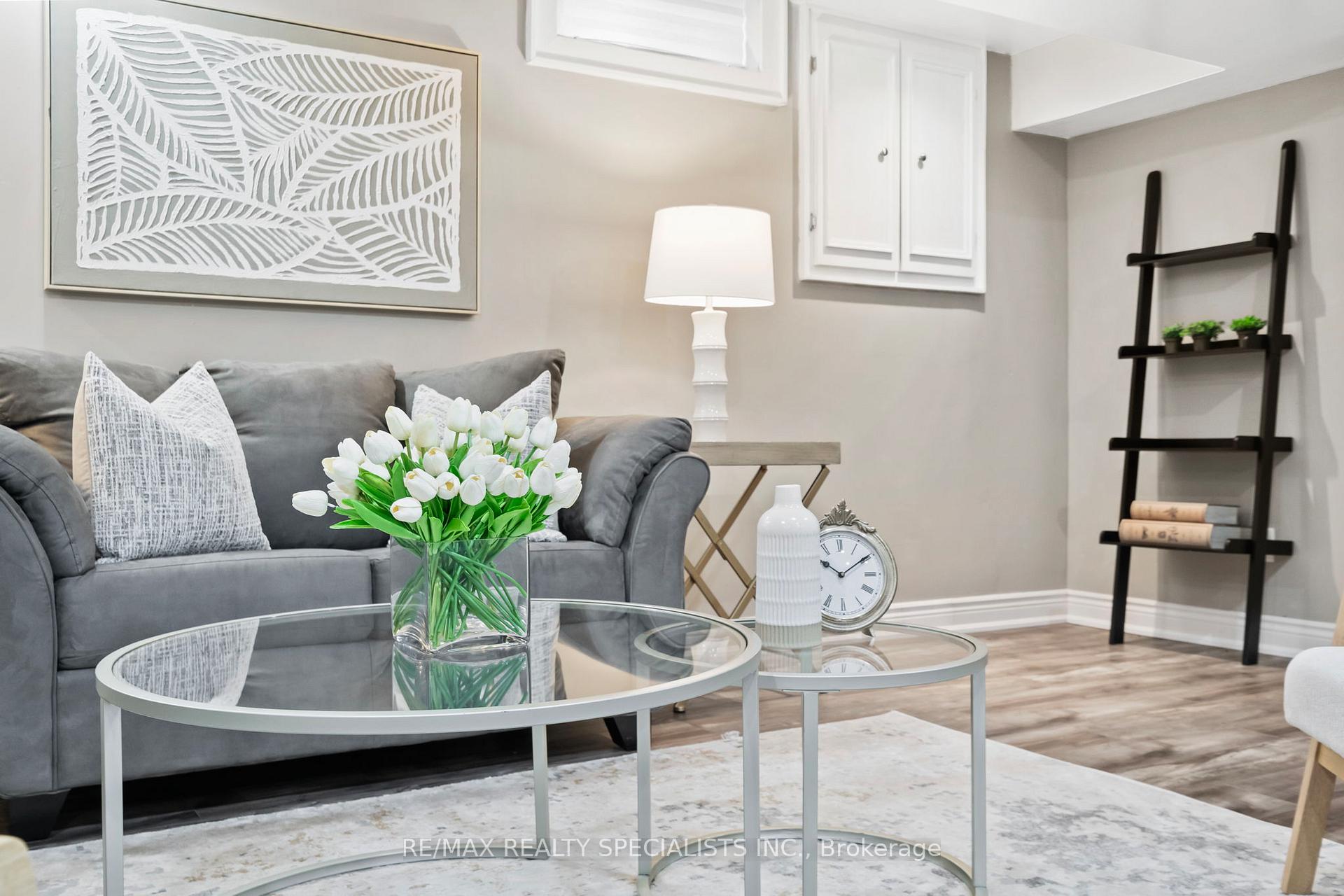 Photo 23 of 20 Driftwood Place, Hamilton, Stoney Creek Mountain — HOMEH