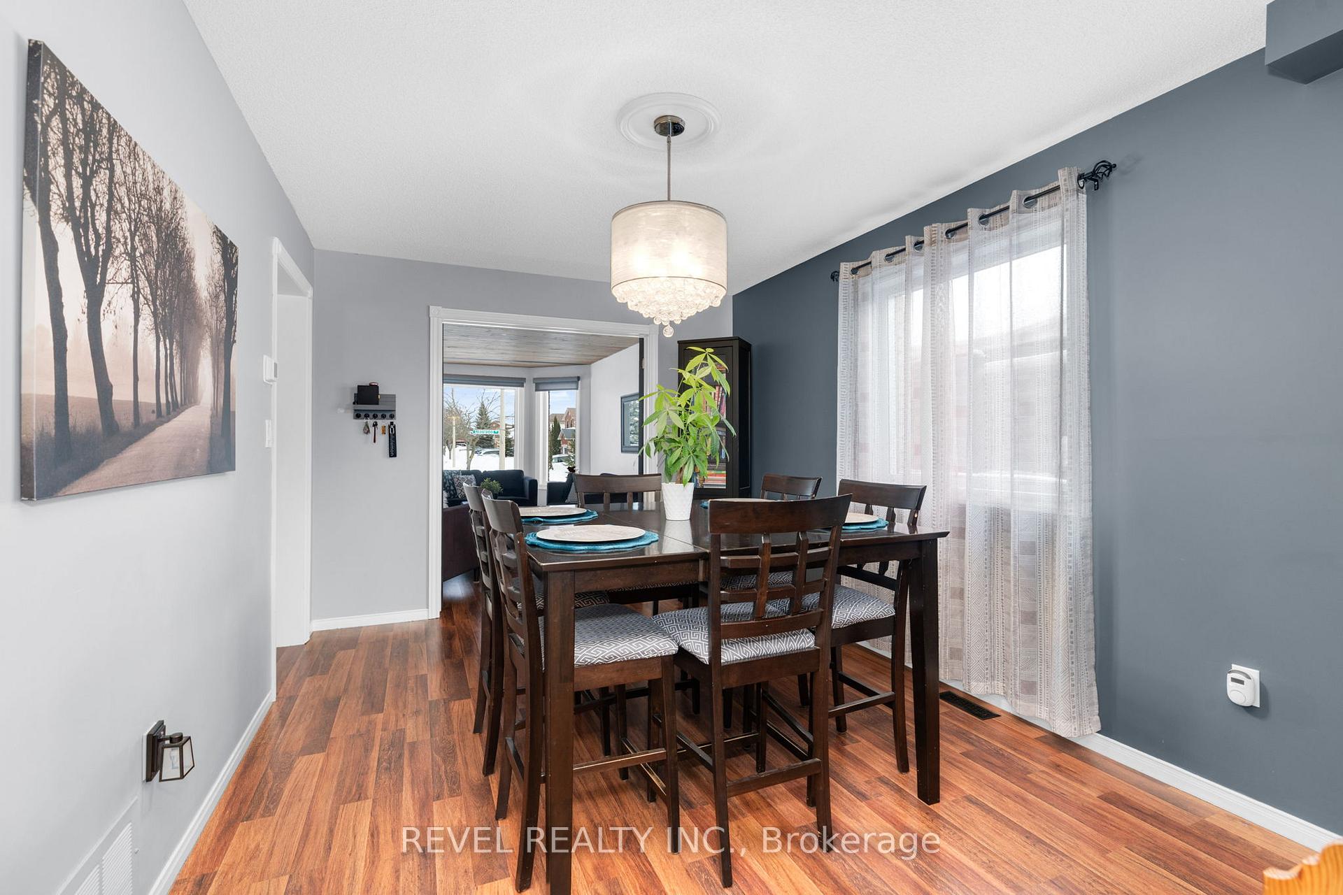 Photo 40 of 16 Girdwood Drive, Barrie, Holly — HOMEH