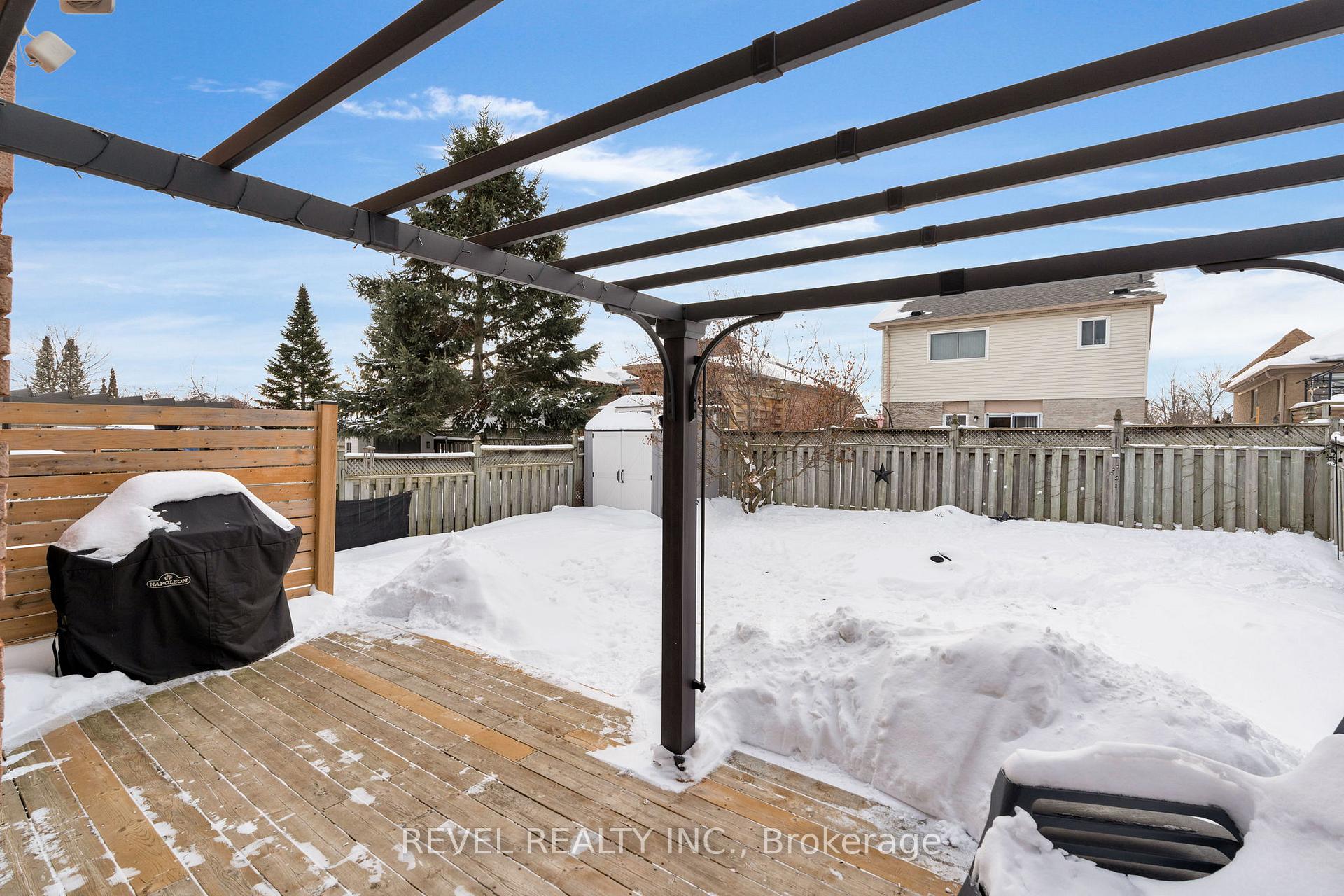 Photo 30 of 16 Girdwood Drive, Barrie, Holly — HOMEH