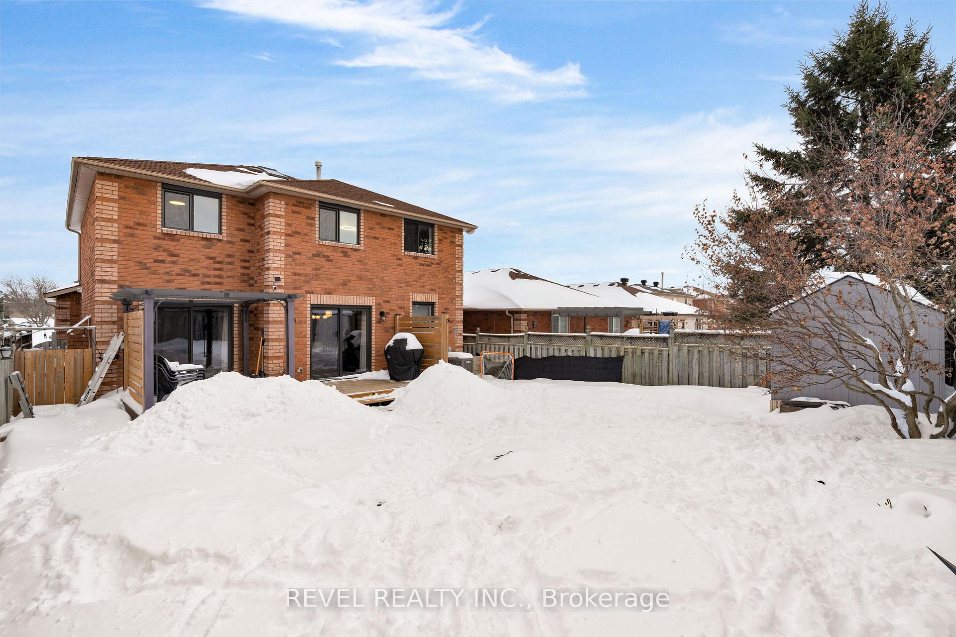 Photo 27 of 16 Girdwood Drive, Barrie, Holly — HOMEH