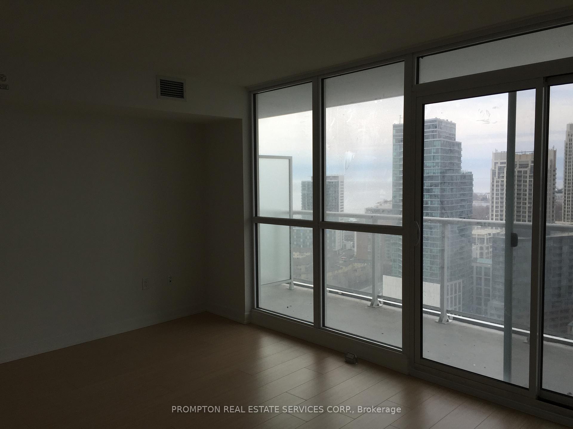 Photo 3 of Unit 2909, 75 Queens Wharf Road, Toronto, Waterfront Communities — HOMEH