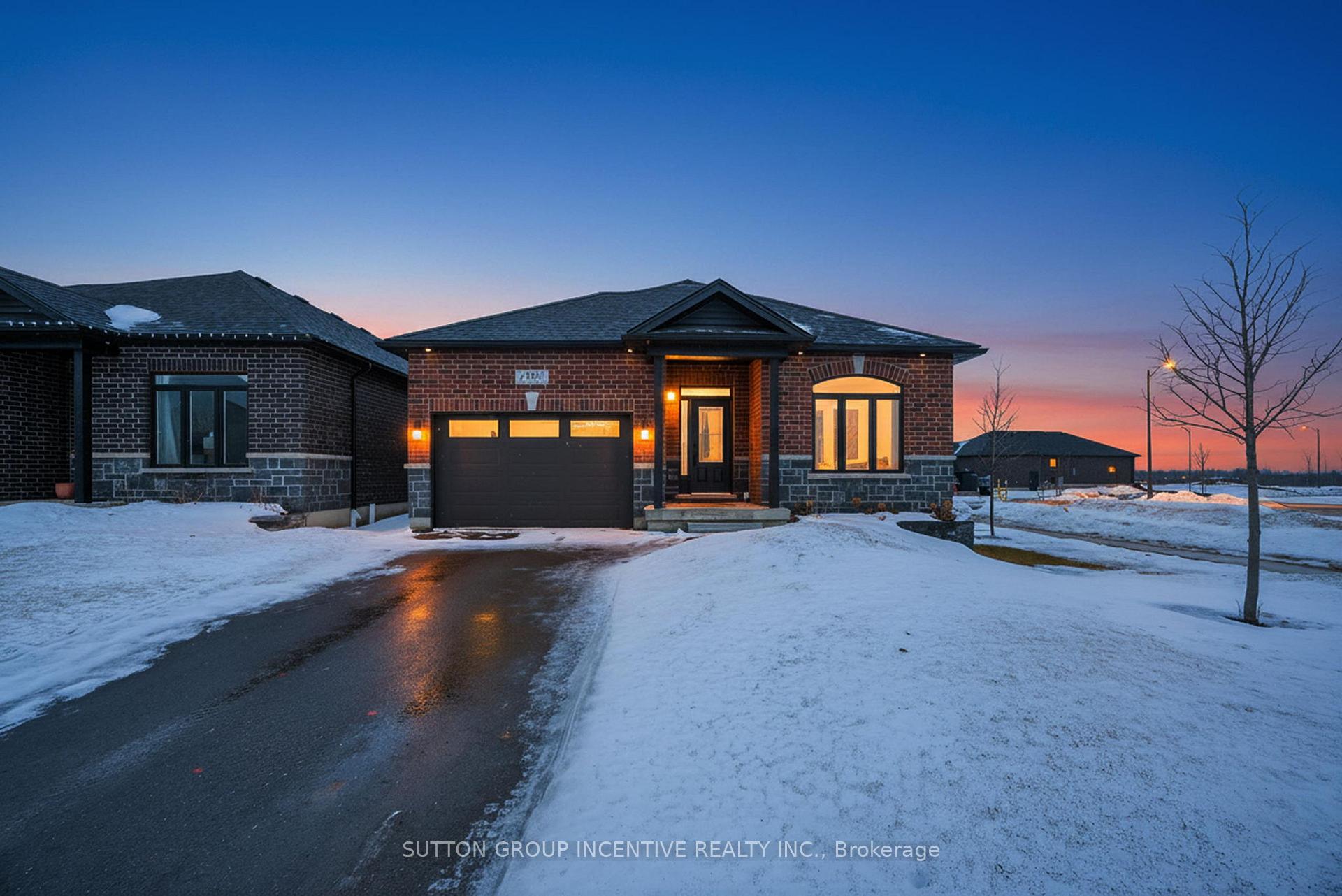 Photo 1 of 123 Ritchie Crescent, Springwater, Elmvale — HOMEH