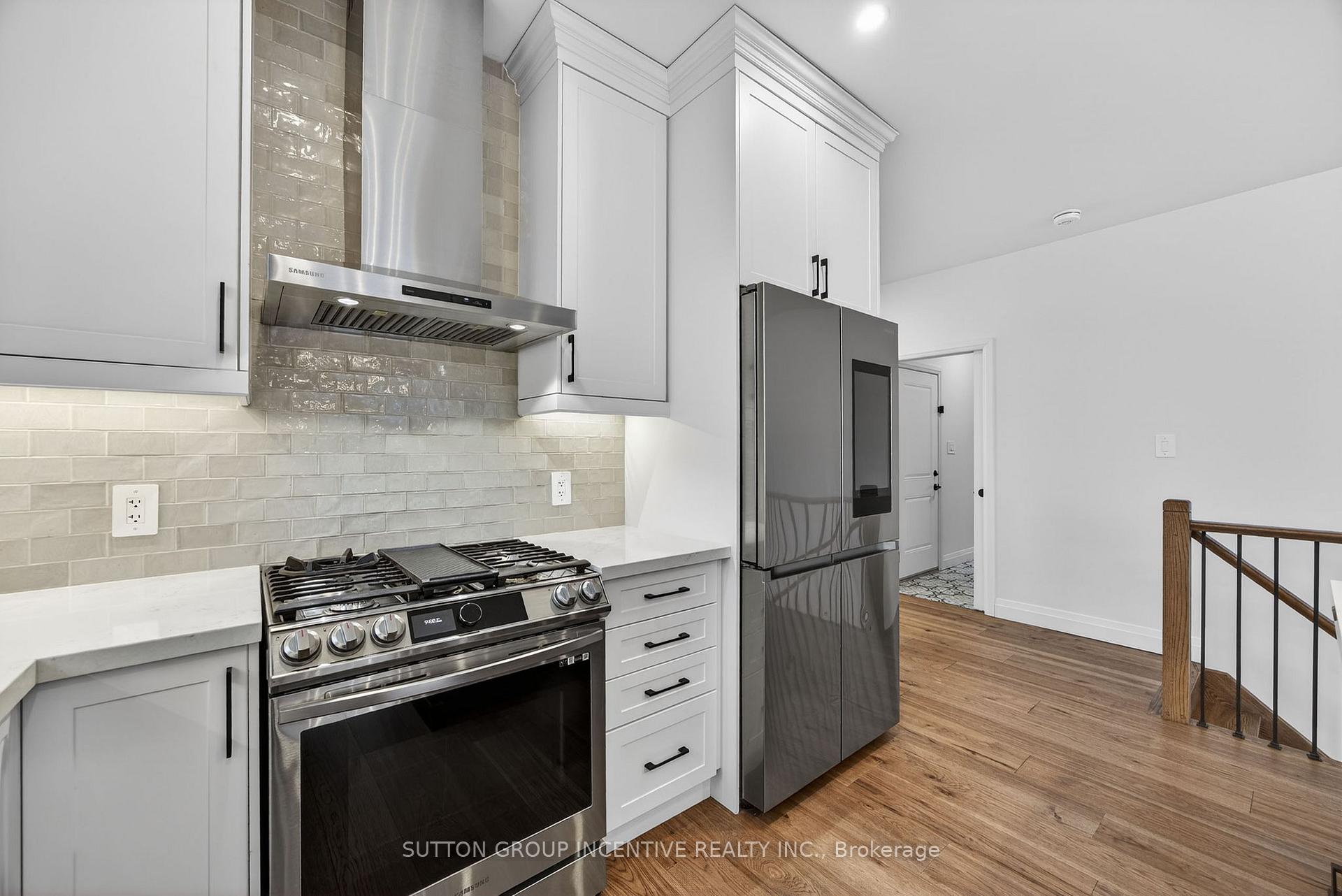 Photo 6 of 123 Ritchie Crescent, Springwater, Elmvale — HOMEH