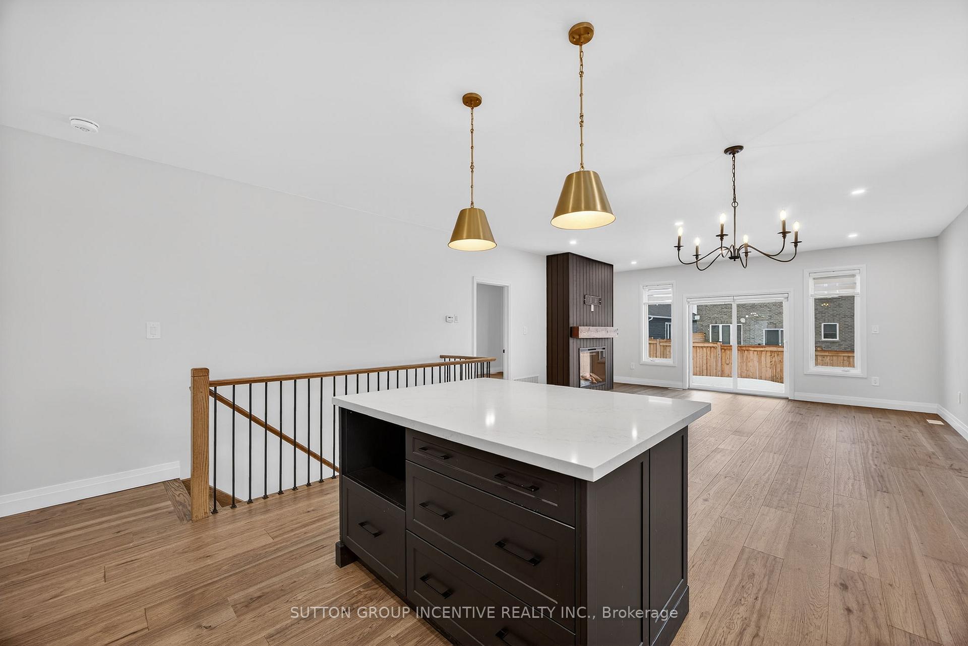 Photo 14 of 123 Ritchie Crescent, Springwater, Elmvale — HOMEH