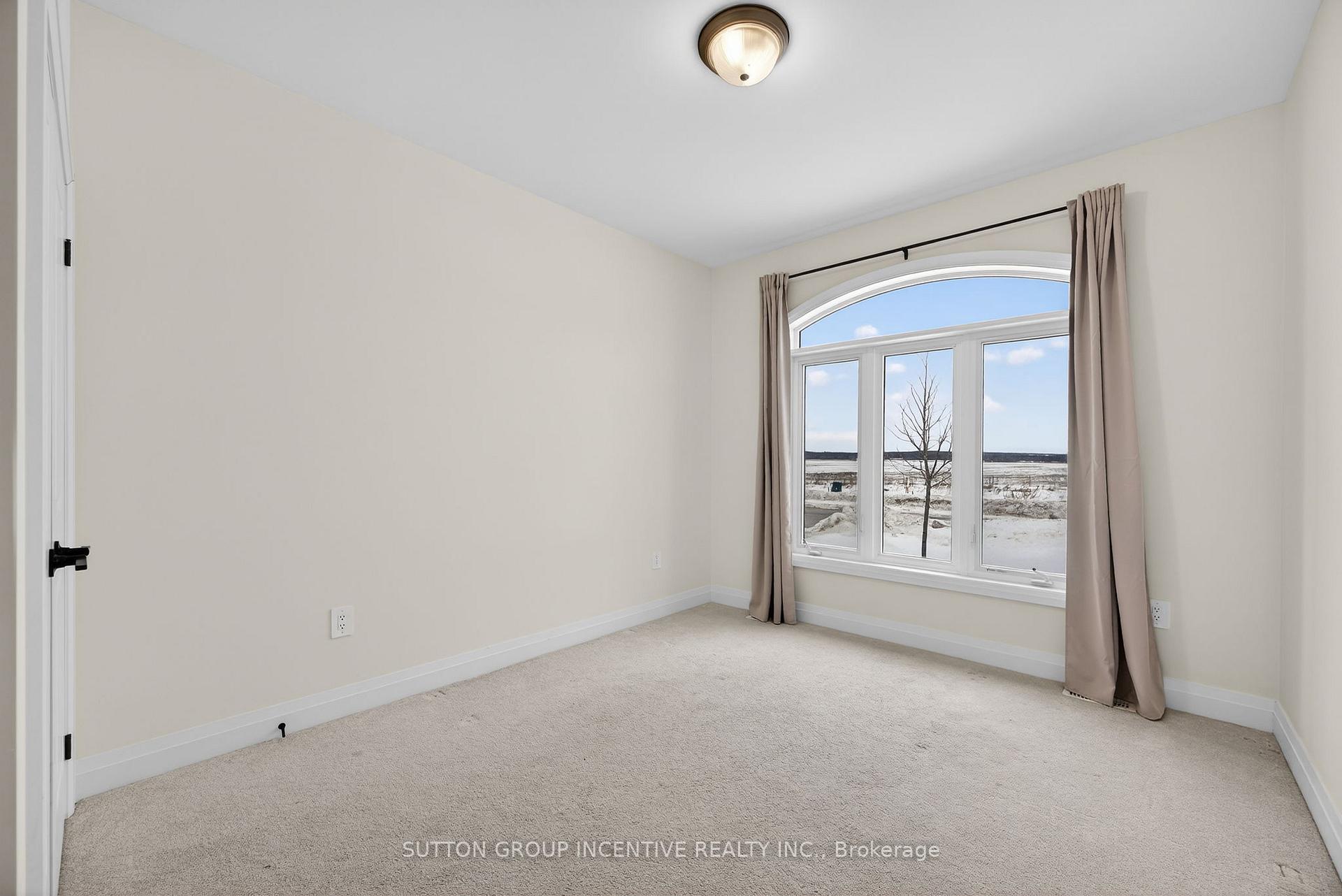 Photo 36 of 123 Ritchie Crescent, Springwater, Elmvale — HOMEH