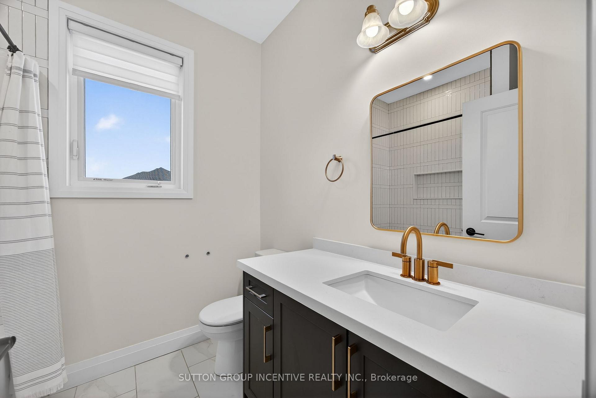 Photo 16 of 123 Ritchie Crescent, Springwater, Elmvale — HOMEH