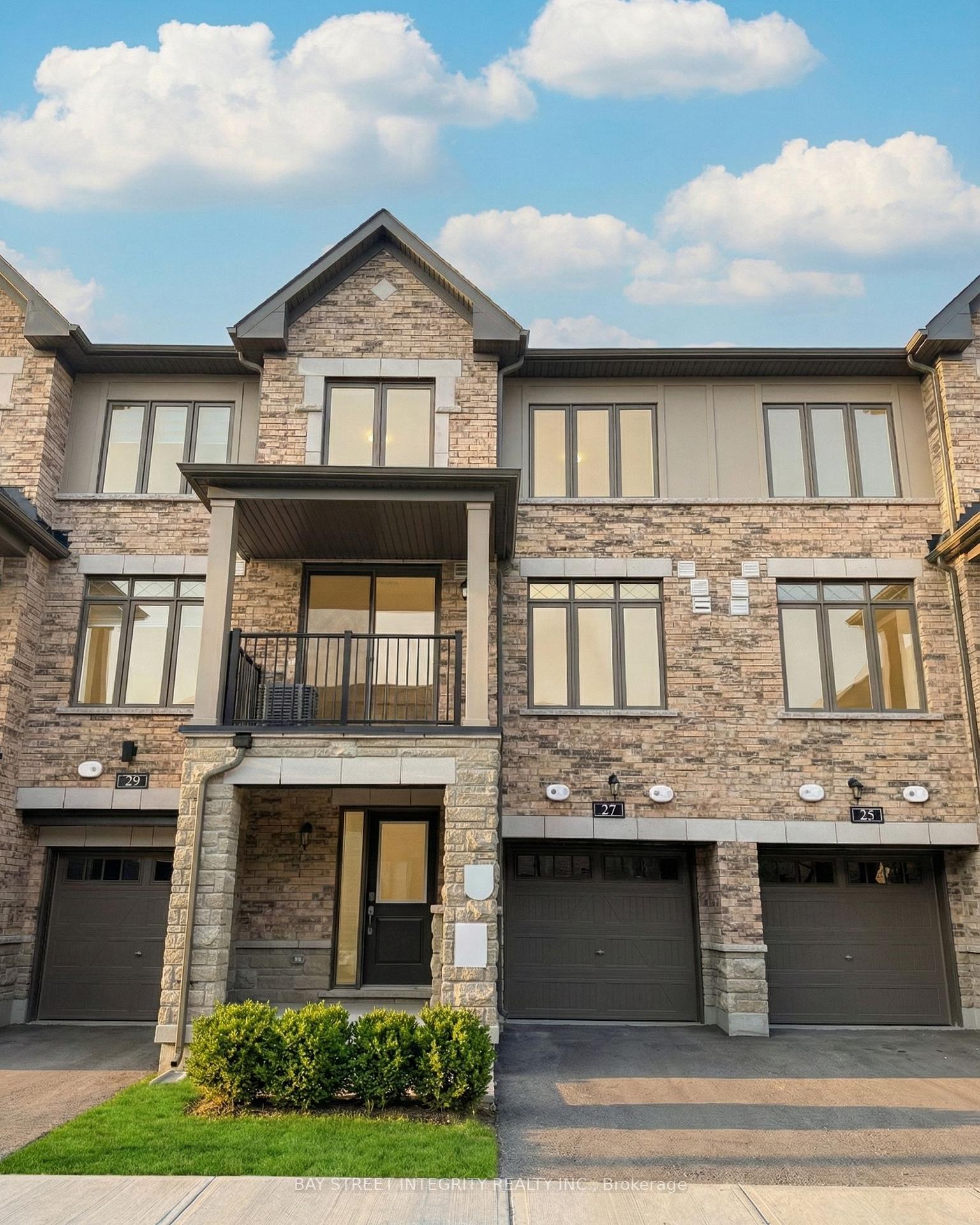 Photo 1 of 27 John Canning Way, Markham, Unionville — HOMEH