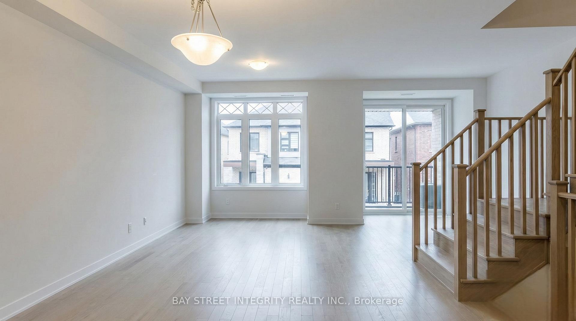 Photo 8 of 27 John Canning Way, Markham, Unionville — HOMEH