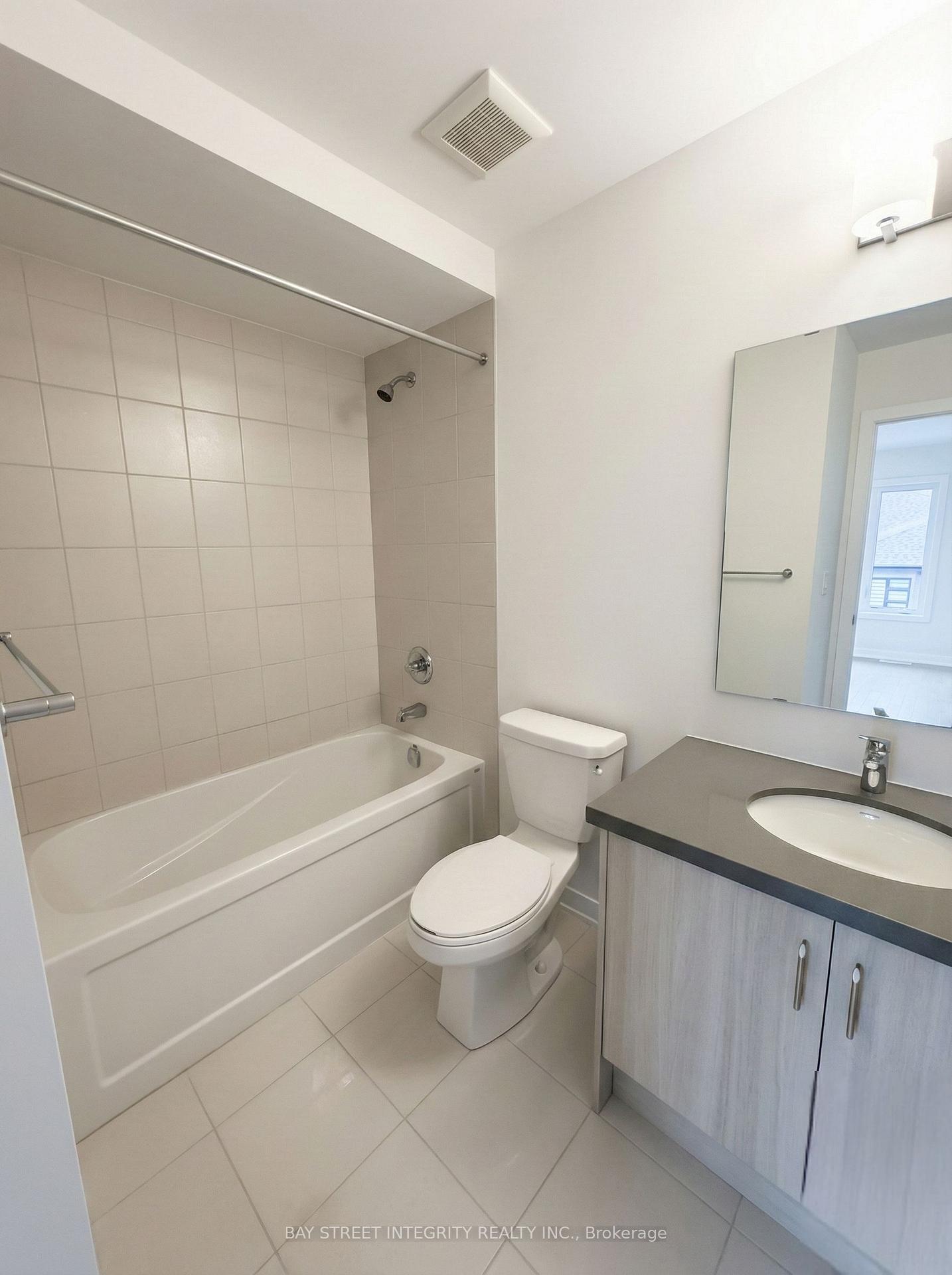 Photo 11 of 27 John Canning Way, Markham, Unionville — HOMEH