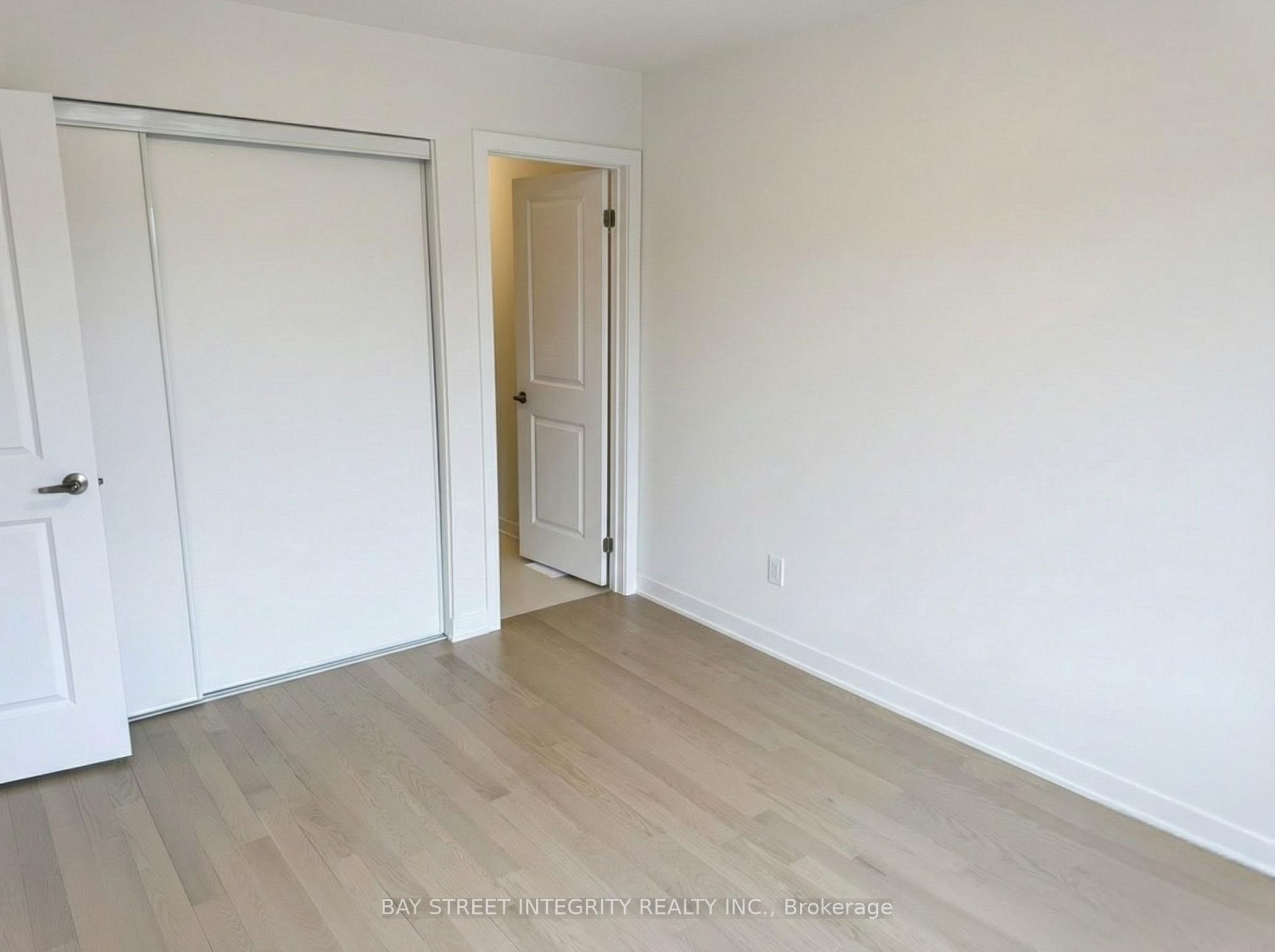 Photo 16 of 27 John Canning Way, Markham, Unionville — HOMEH