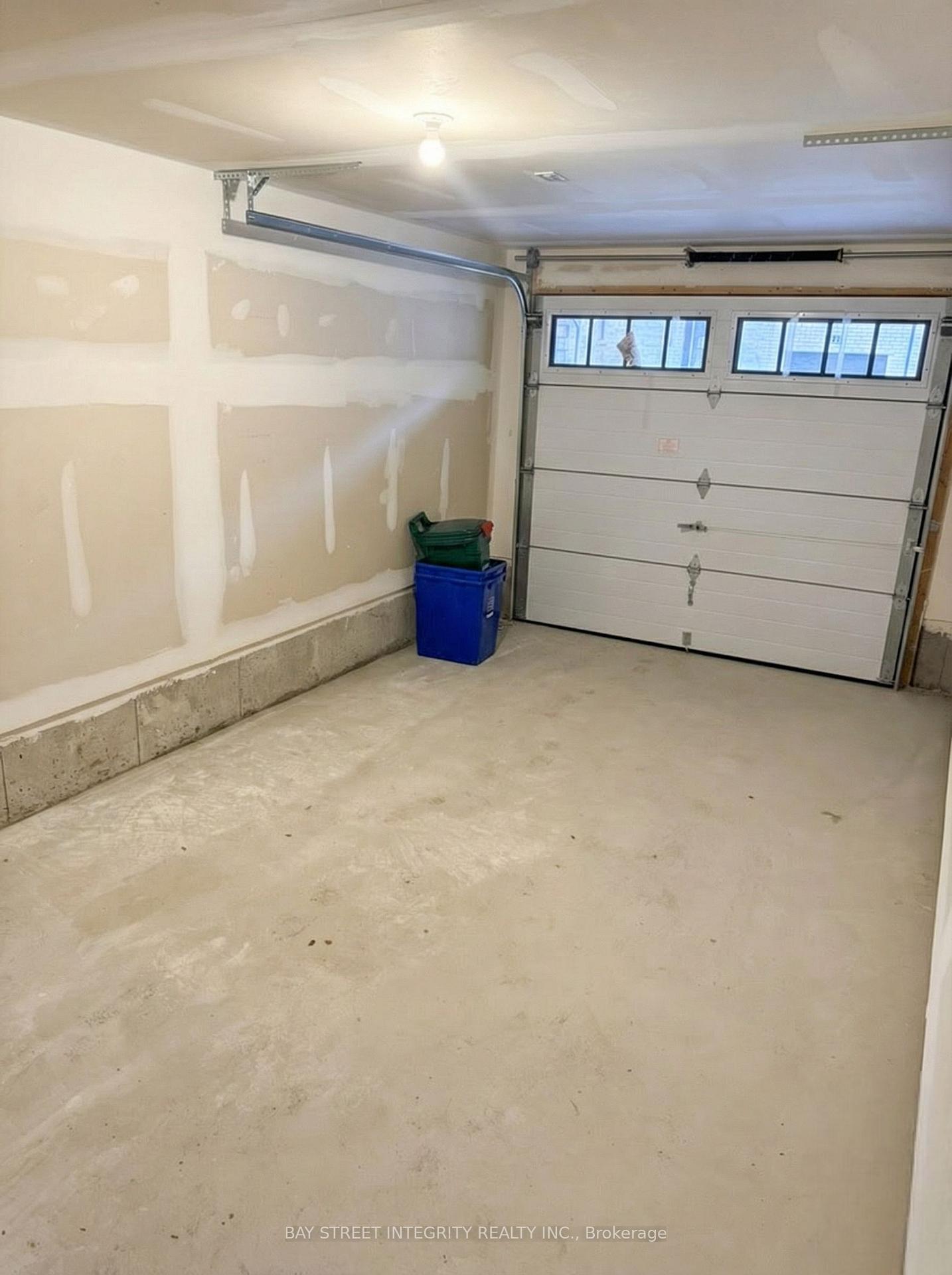 Photo 17 of 27 John Canning Way, Markham, Unionville — HOMEH