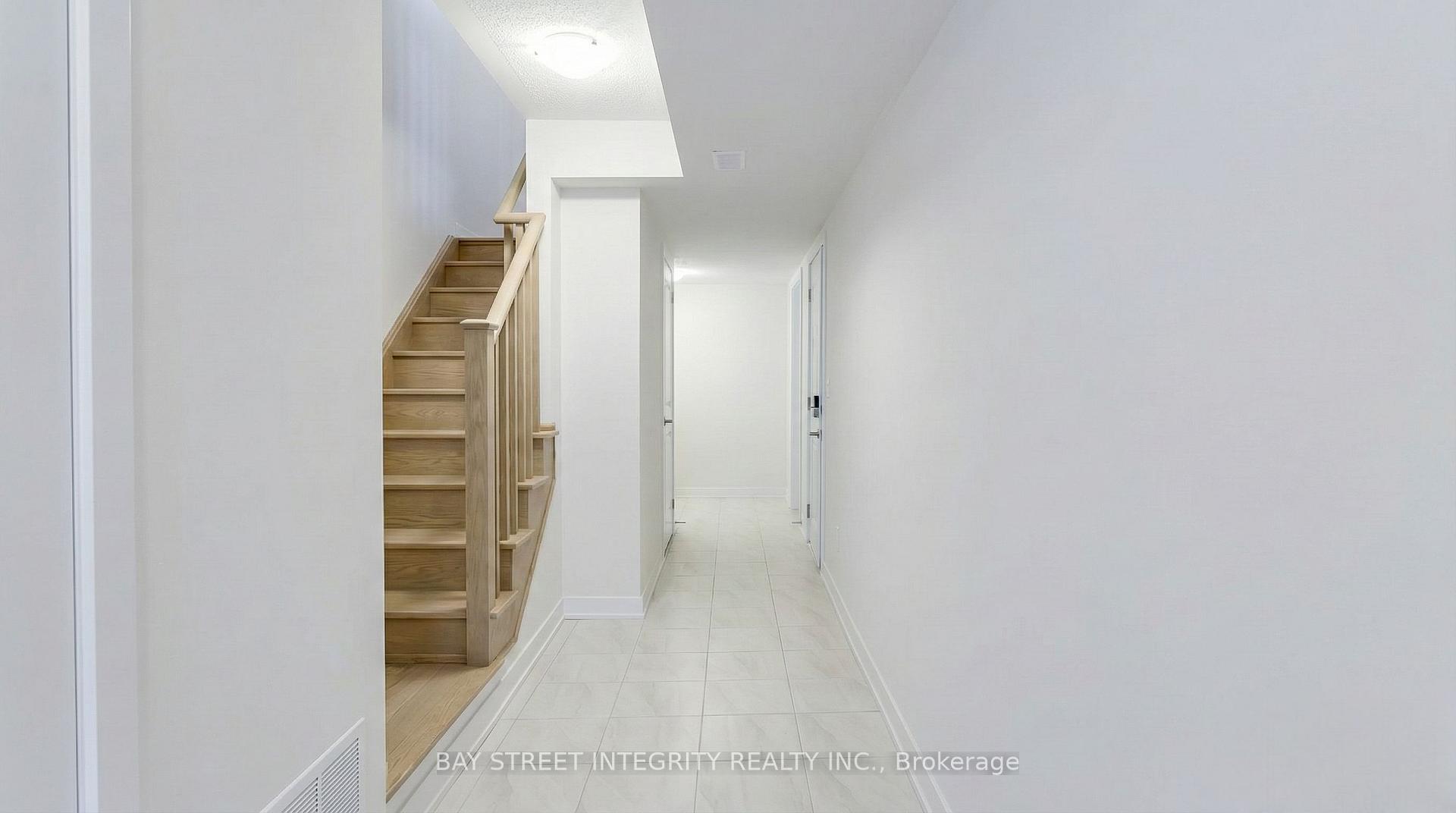 Photo 22 of 27 John Canning Way, Markham, Unionville — HOMEH