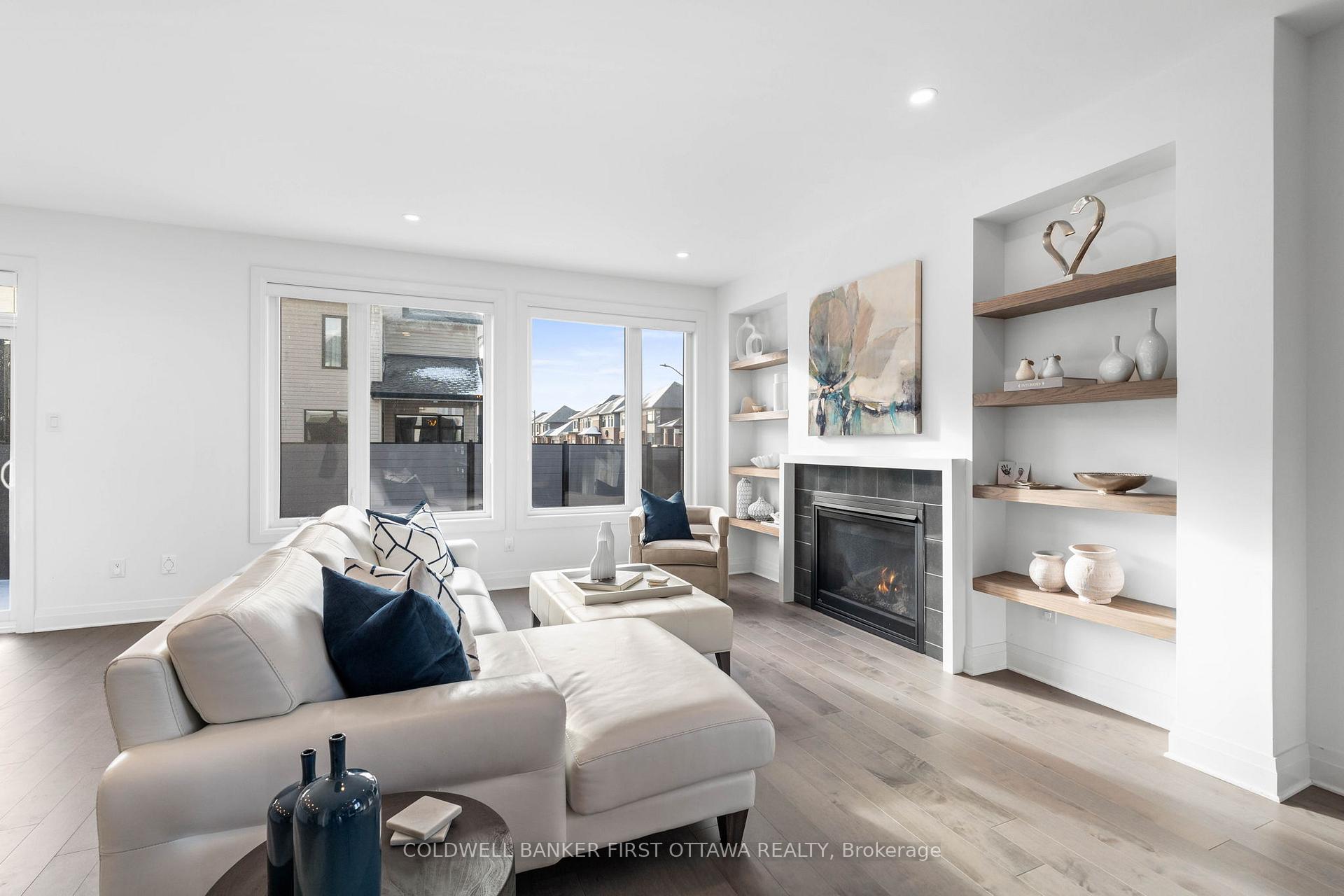 Photo 10 of 860 Atrium Ridge, Ottawa, Riverside South/Gloucester Glen — HOMEH