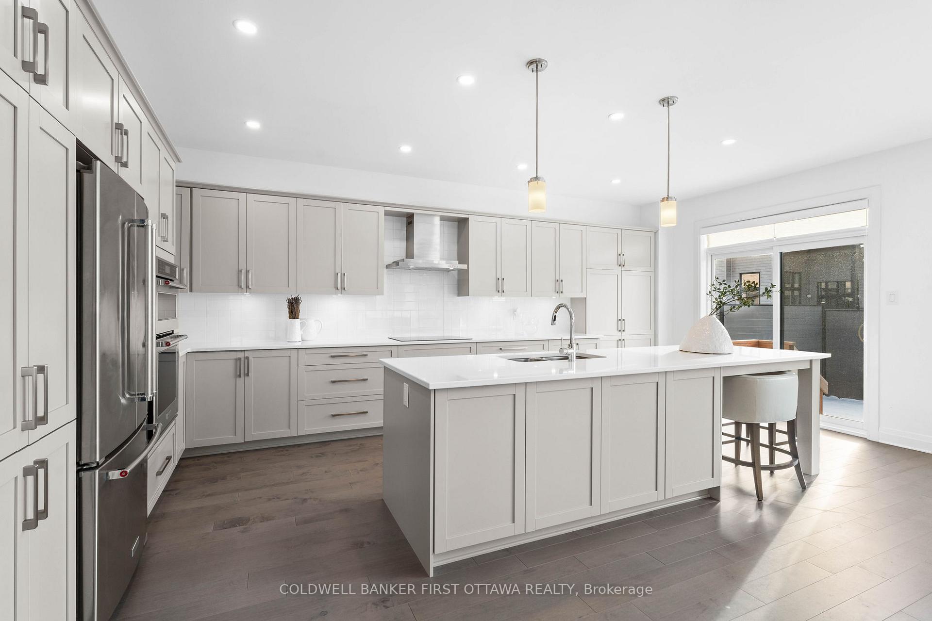 Photo 13 of 860 Atrium Ridge, Ottawa, Riverside South/Gloucester Glen — HOMEH