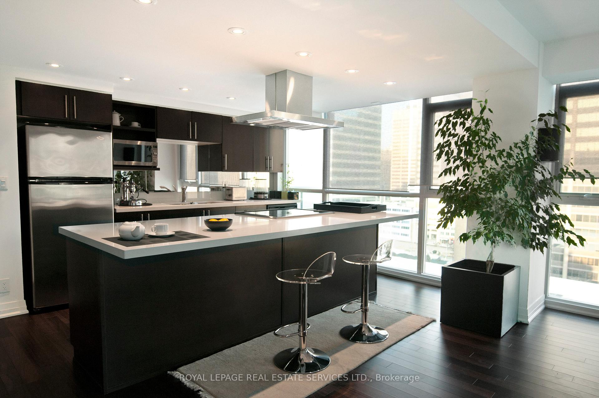 Photo 3 of Unit 1508, 96 St Patrick Street, Toronto, Kensington-Chinatown — HOMEH