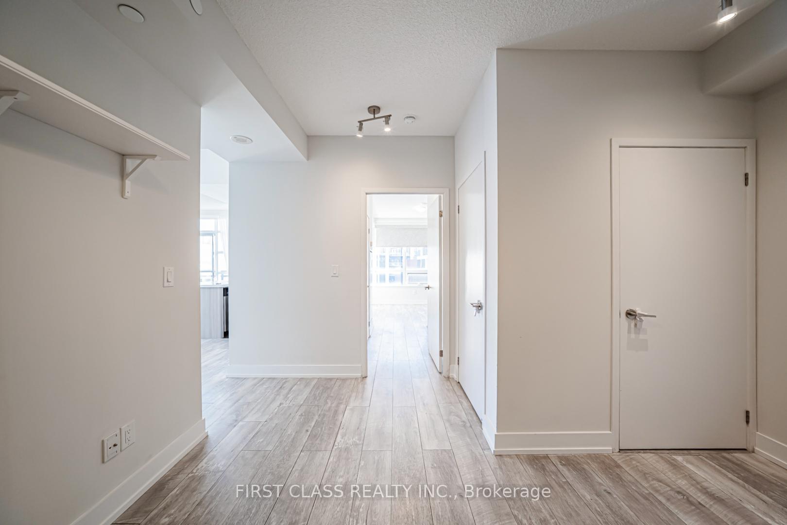 Photo 19 of Unit 528, 540 Bur Oak Avenue, Markham, Berczy — HOMEH