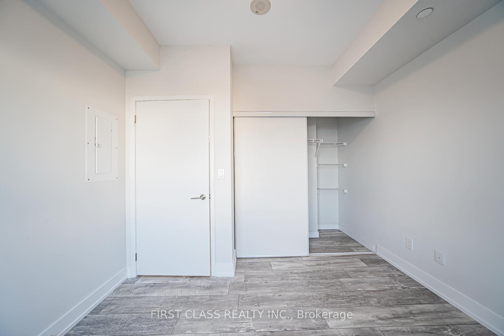 Photo 16 of Unit 528, 540 Bur Oak Avenue, Markham, Berczy — HOMEH