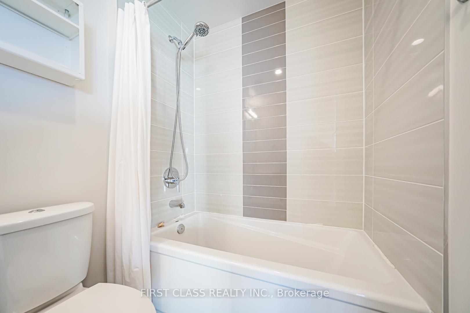 Photo 17 of Unit 528, 540 Bur Oak Avenue, Markham, Berczy — HOMEH